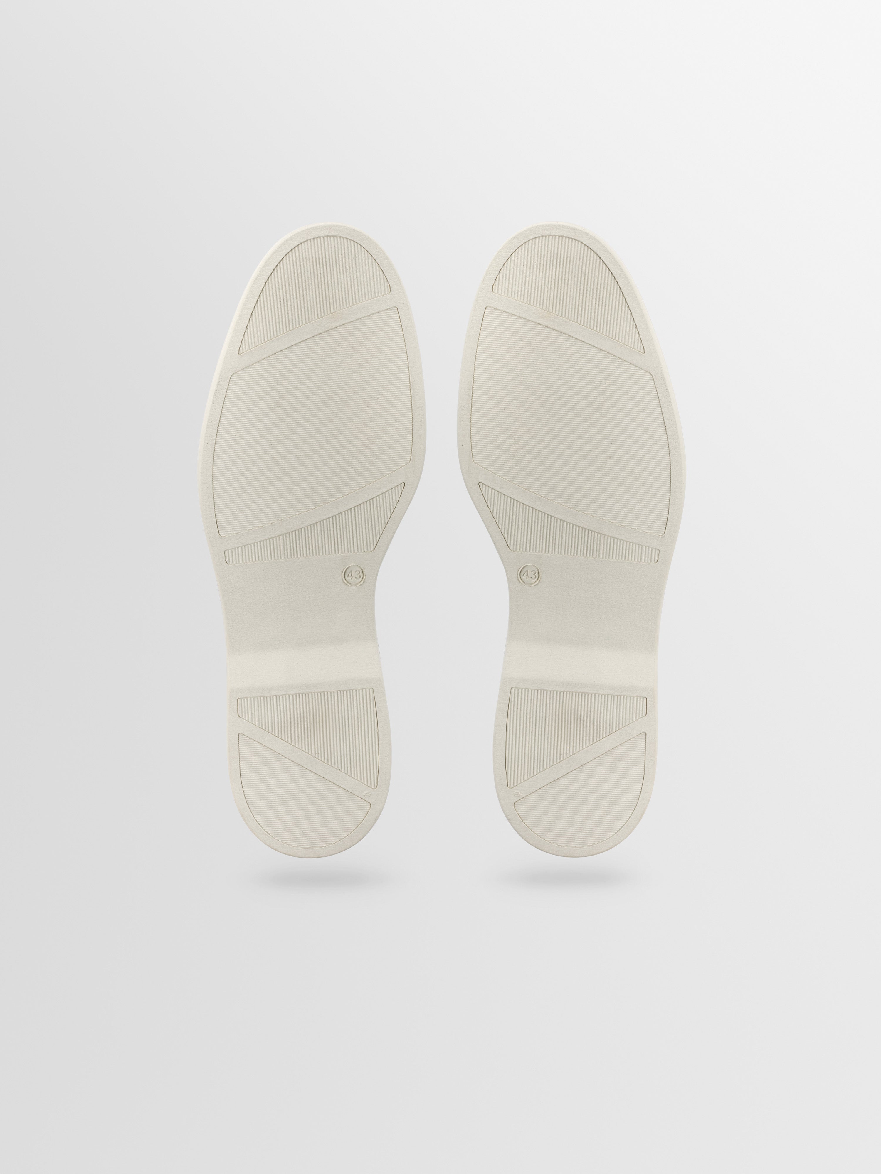 Catania Suede Loafer in Taupe