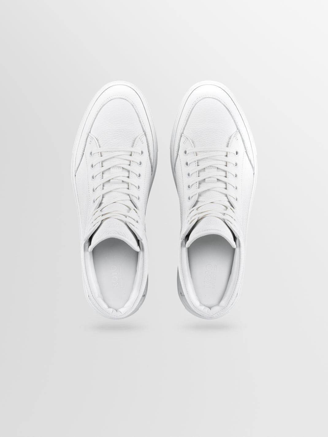 Primo Leather Sneaker in Triple White